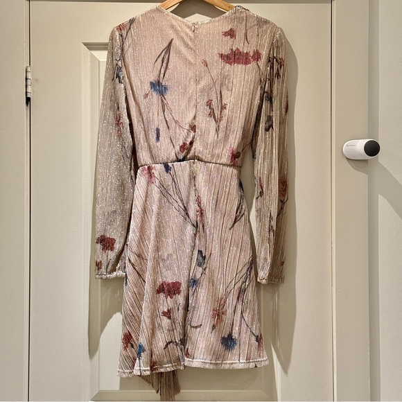 NWT Le Château Metallic Printed Puff Sleeve Fit & Flare Mini Dress, Size M, Pink - Picture 5 of 17